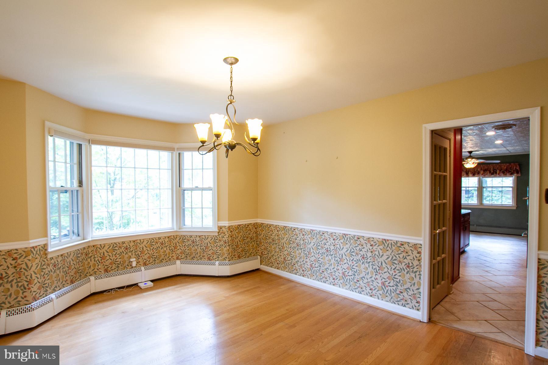 LAKE BARCROFT - Residential Lease