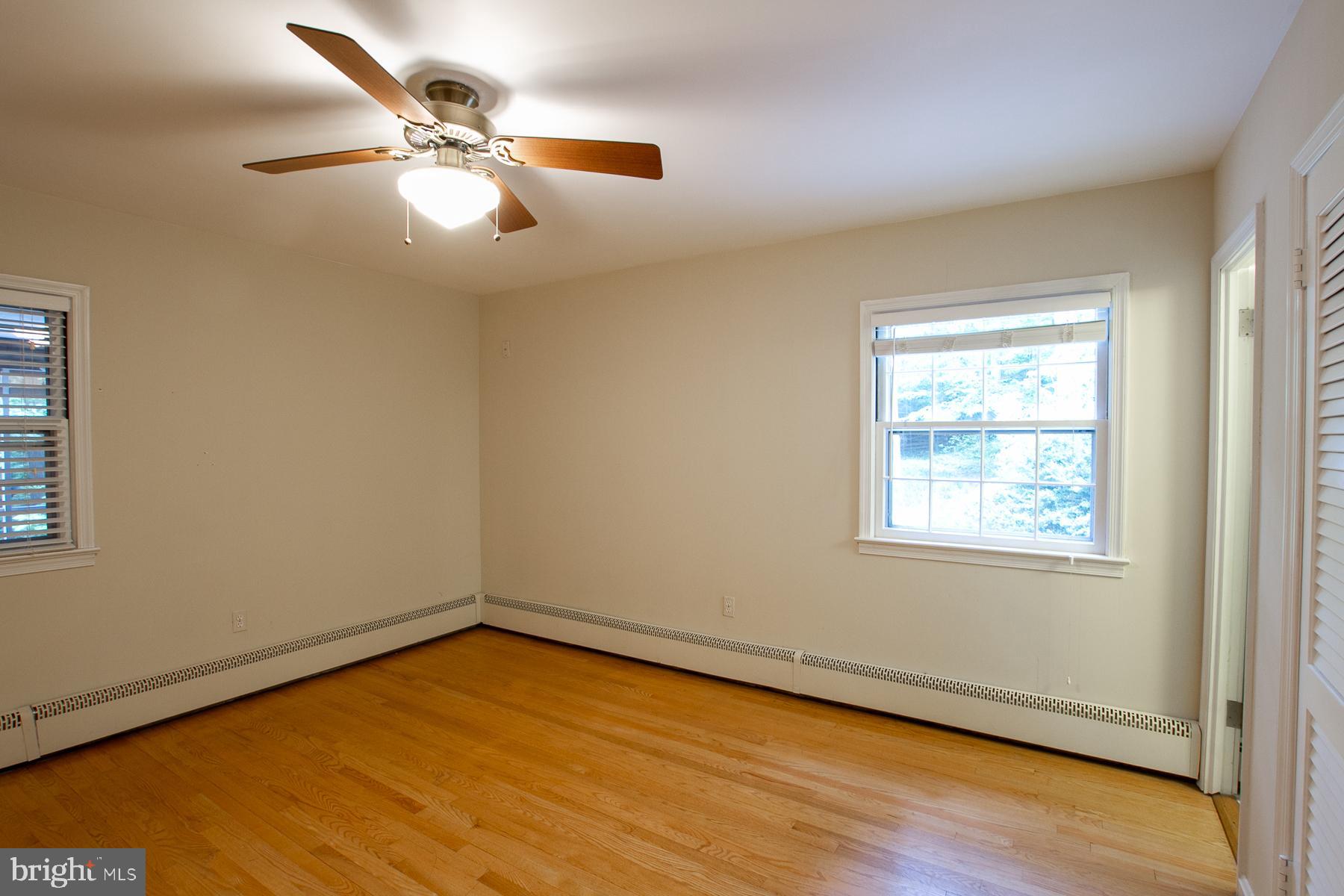 LAKE BARCROFT - Residential Lease