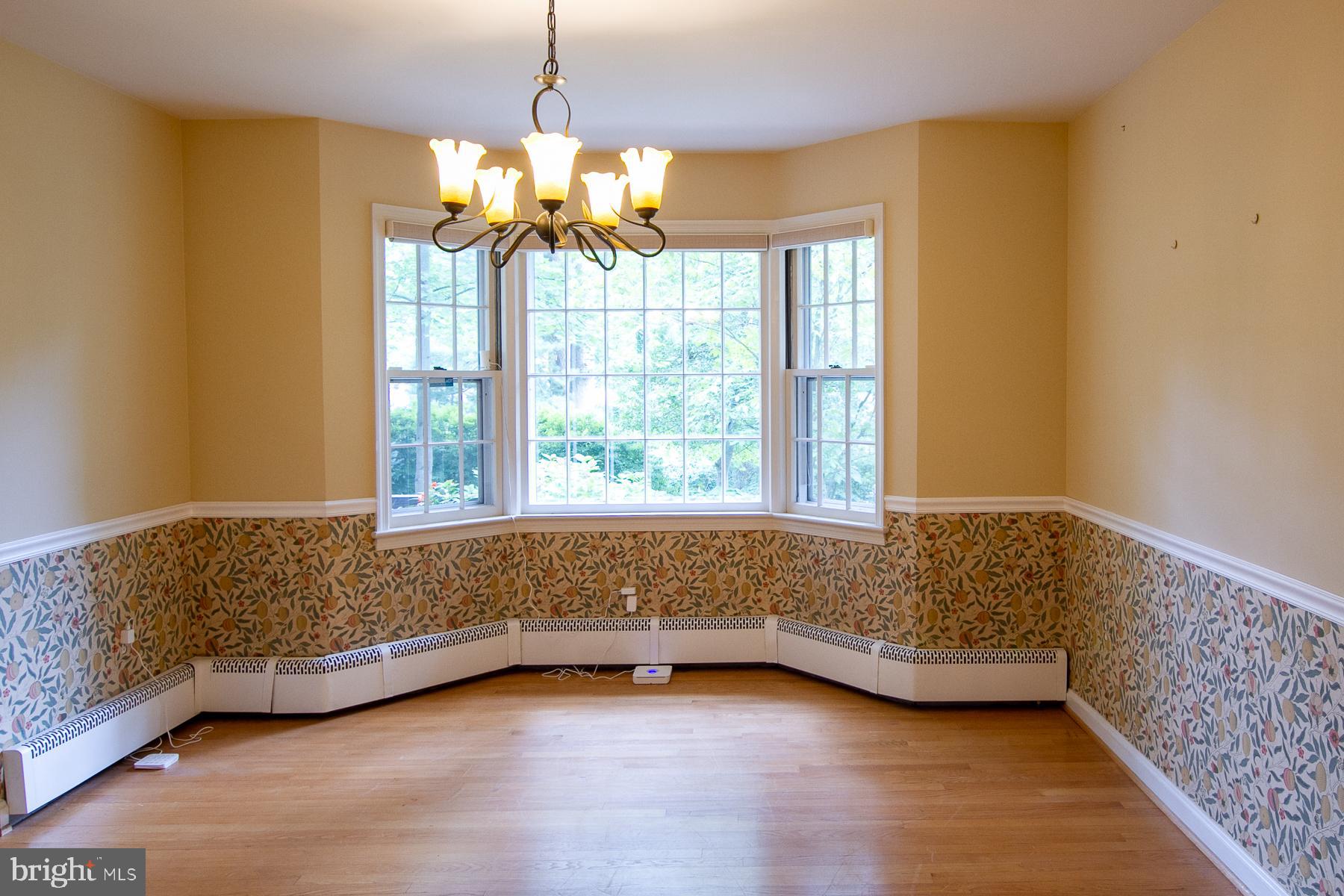 LAKE BARCROFT - Residential Lease