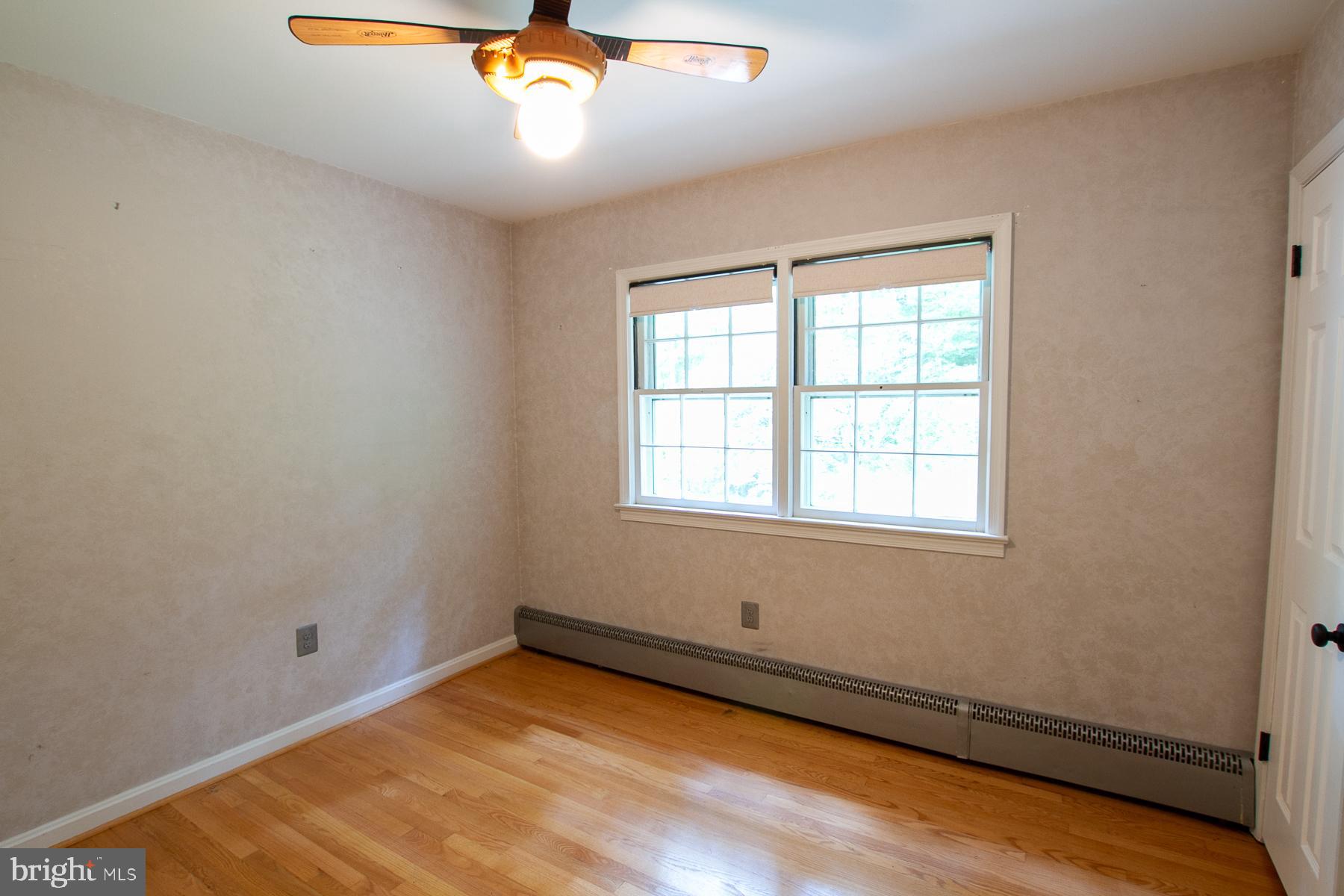 LAKE BARCROFT - Residential Lease