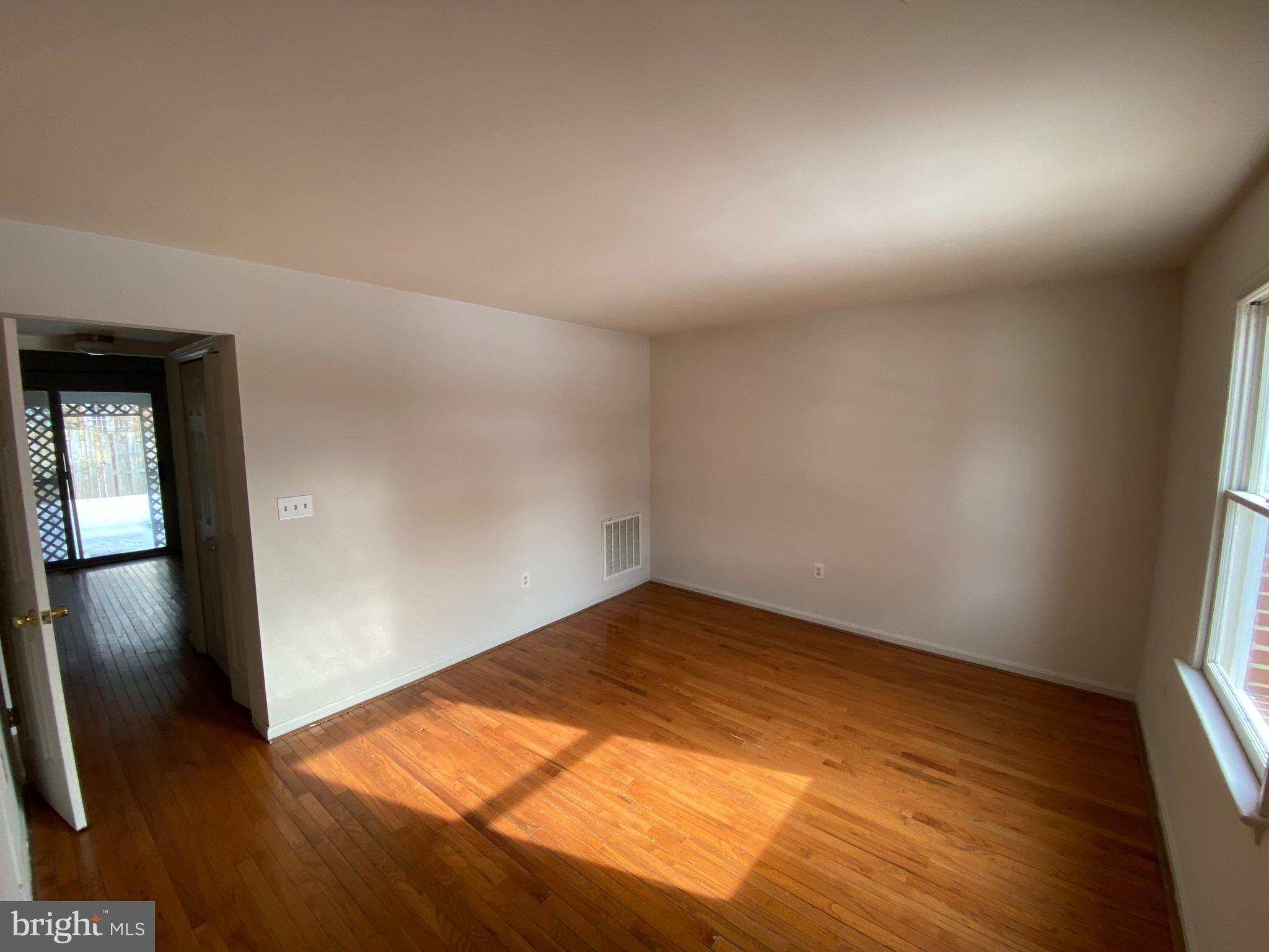 OLDE GREENWICH - Residential Lease