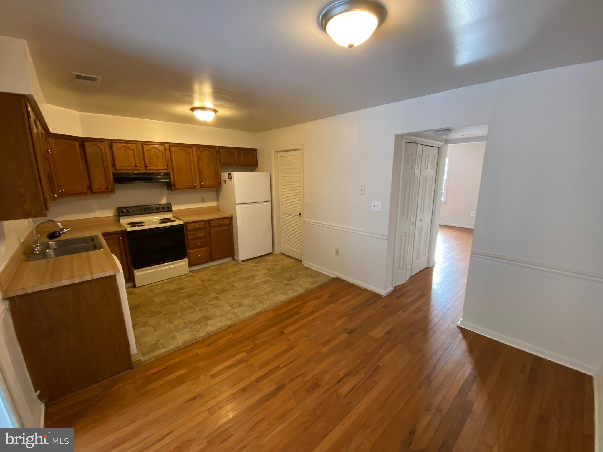 OLDE GREENWICH - Residential Lease