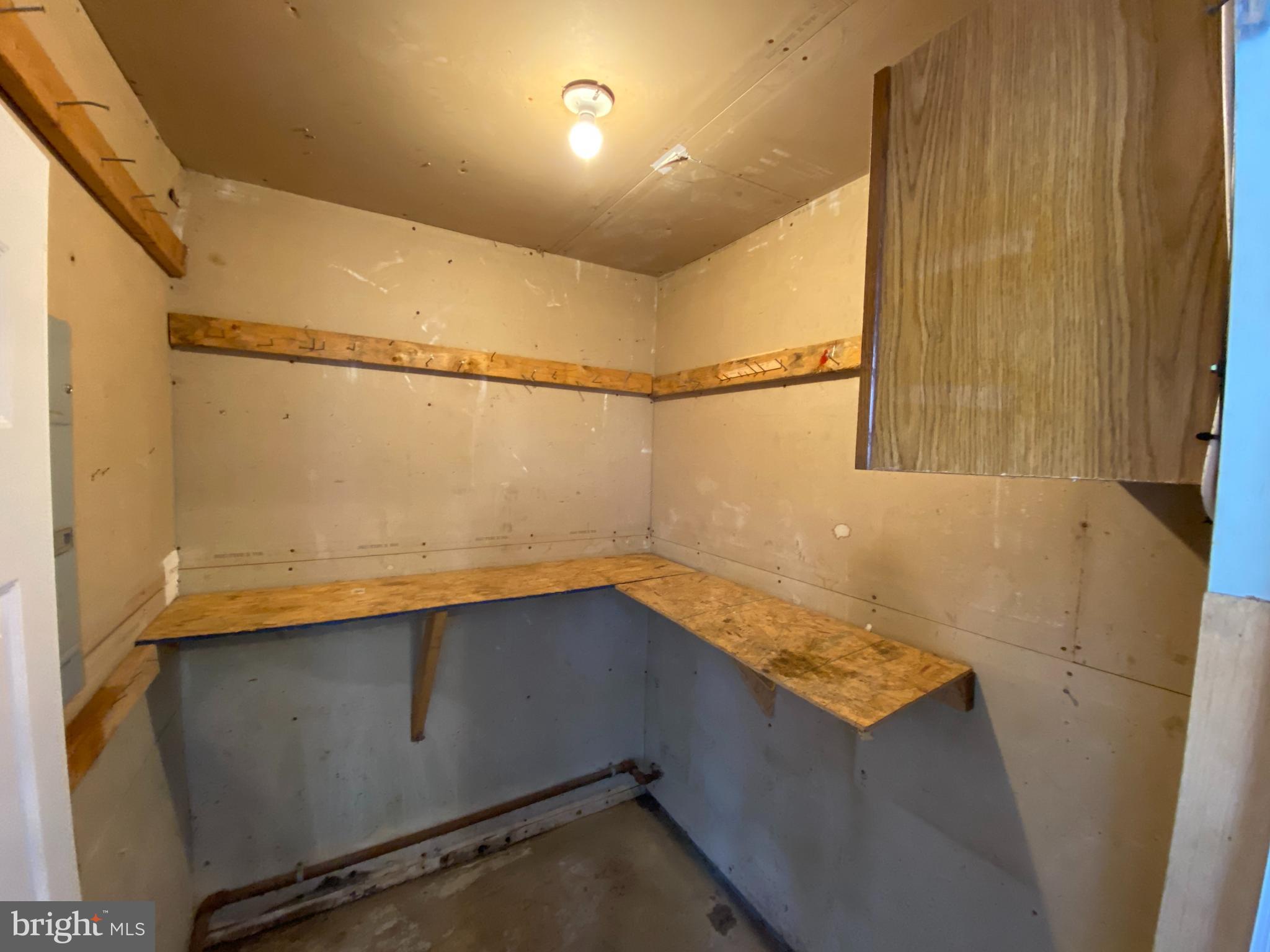 OLDE GREENWICH - Residential Lease