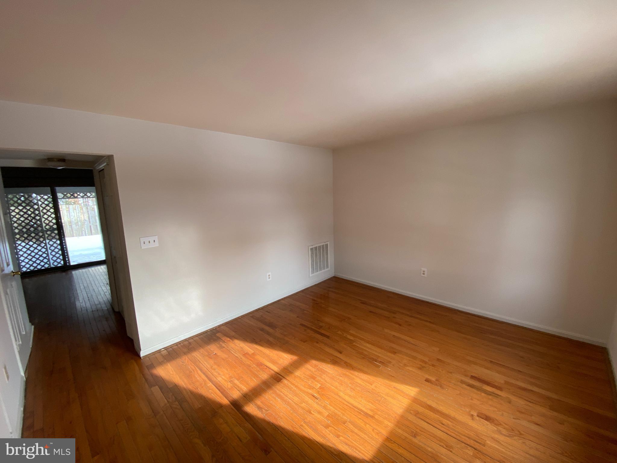 OLDE GREENWICH - Residential Lease