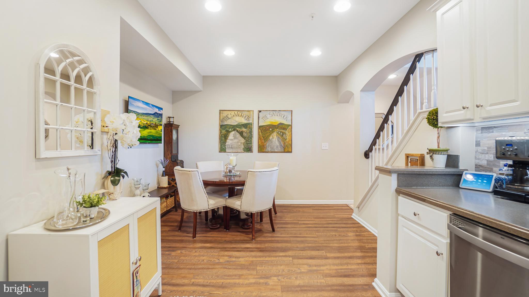 CHESAPEAKE HARBOUR - Residential