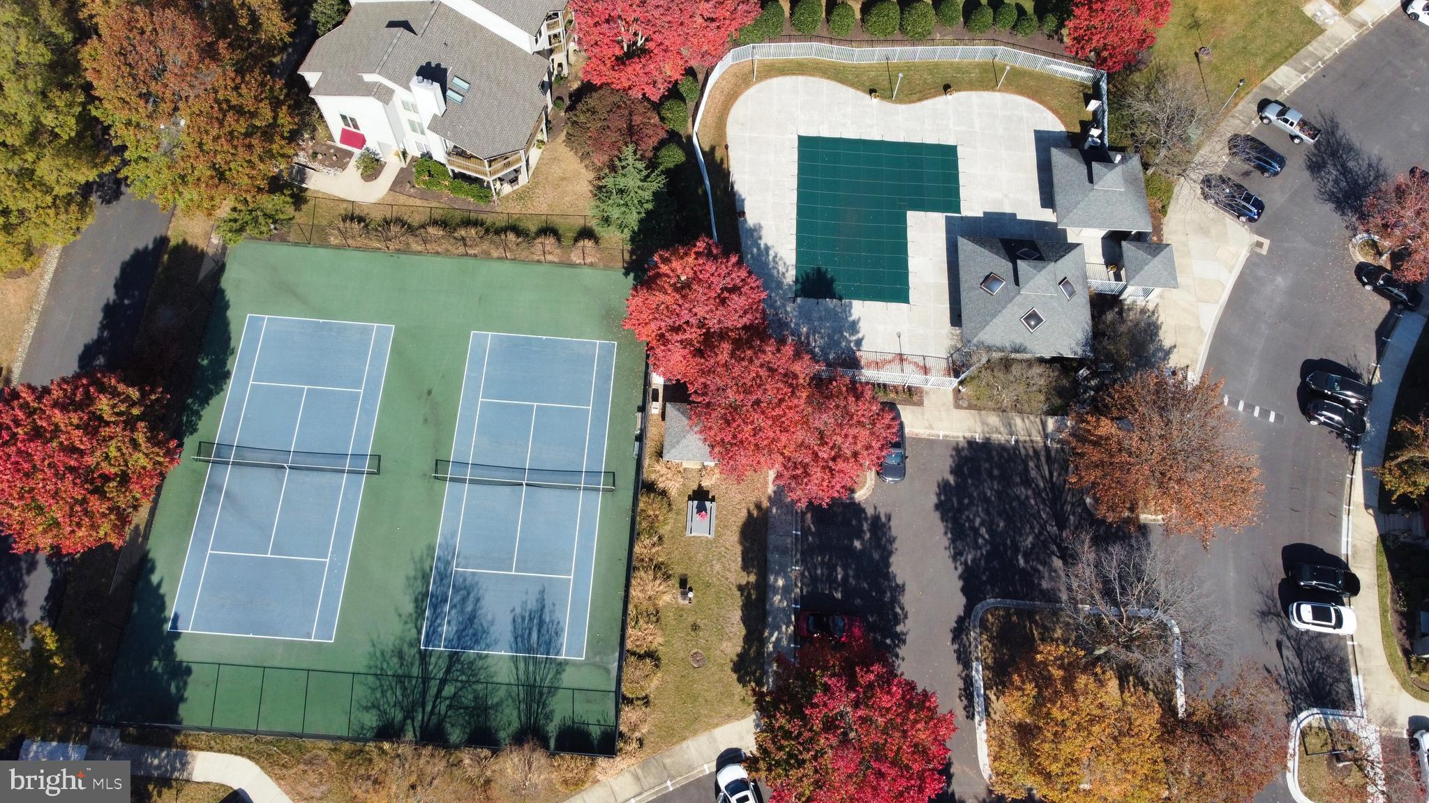 CHESAPEAKE HARBOUR - Residential