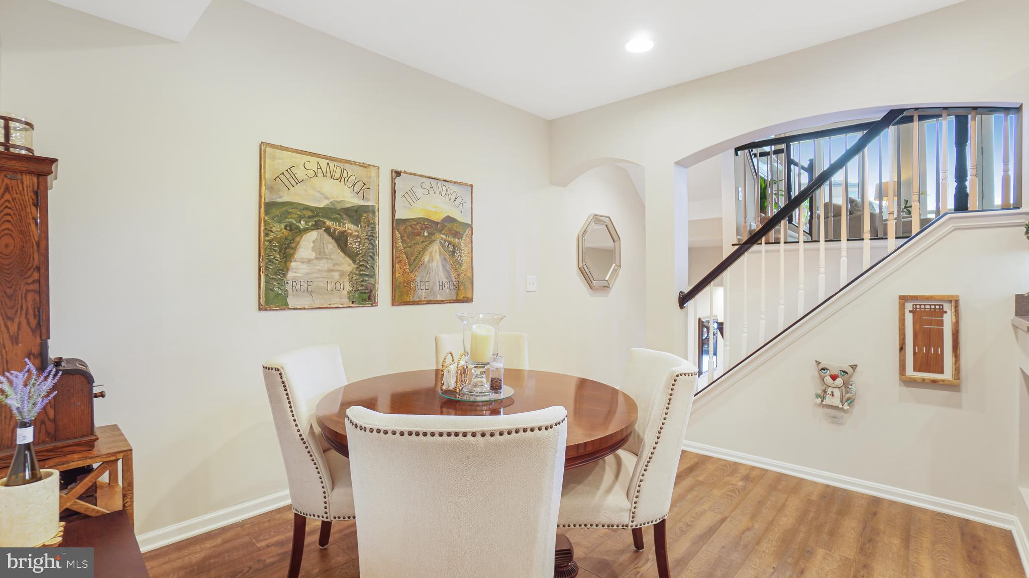 CHESAPEAKE HARBOUR - Residential