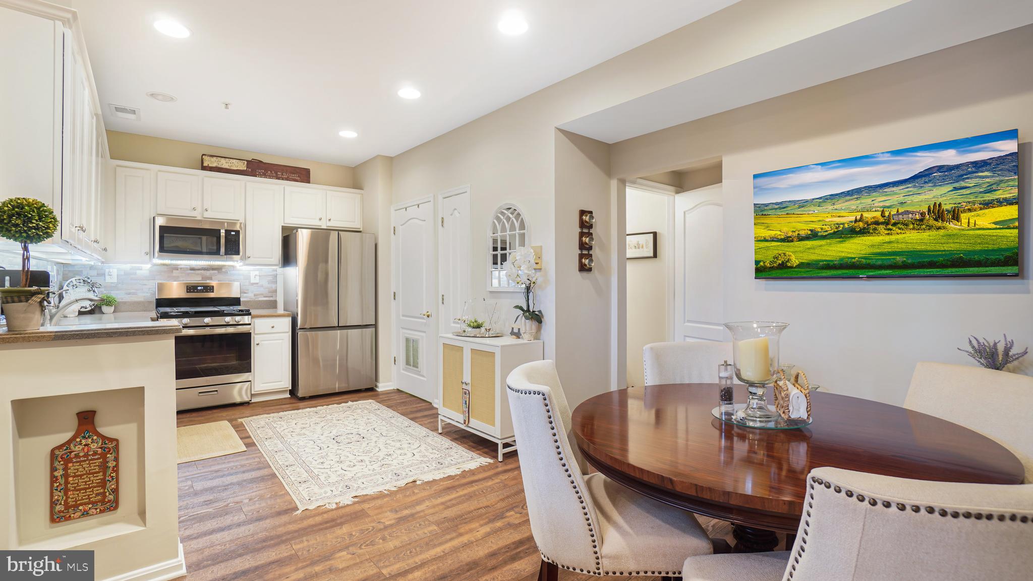 CHESAPEAKE HARBOUR - Residential