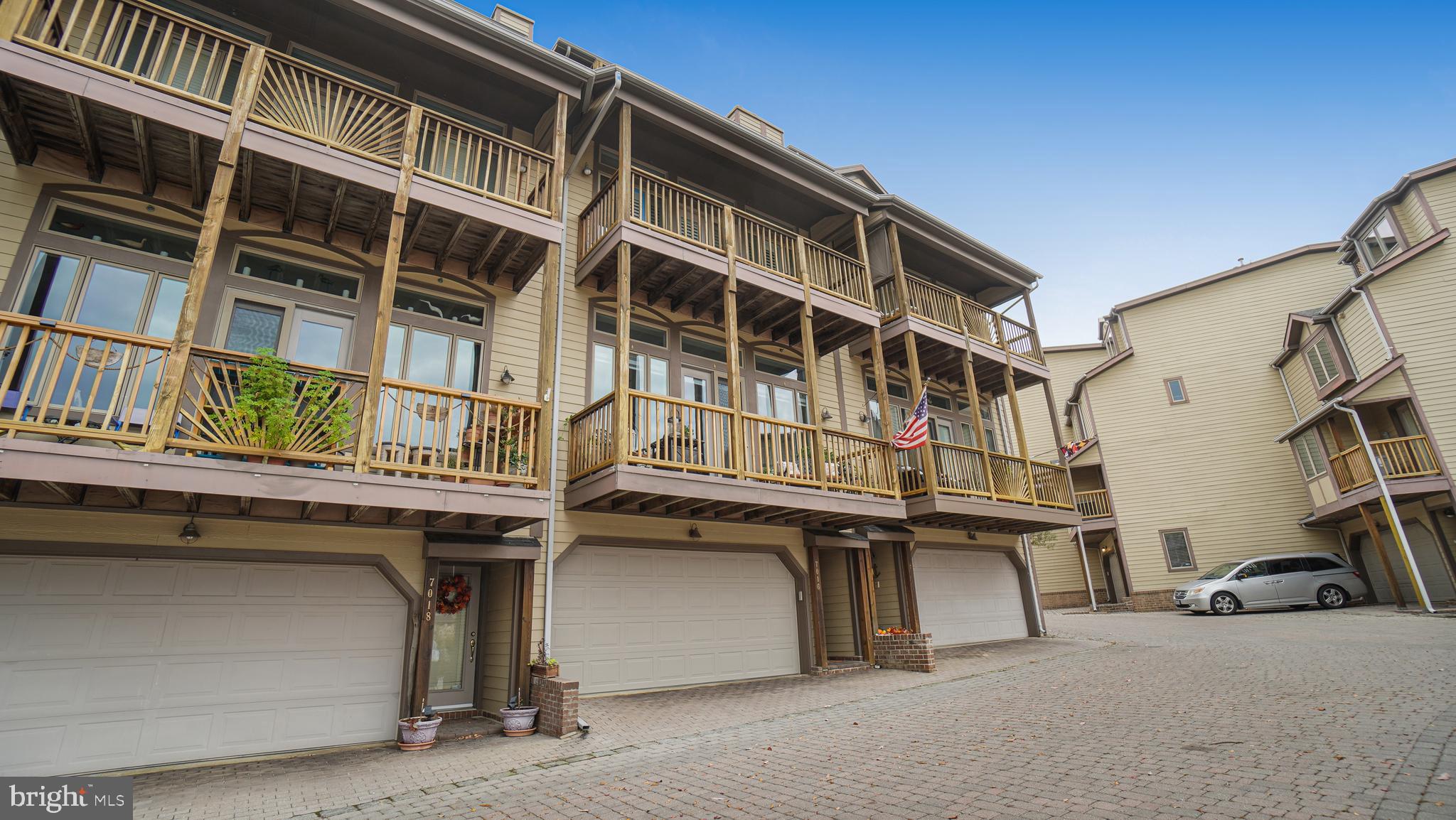 CHESAPEAKE HARBOUR - Residential