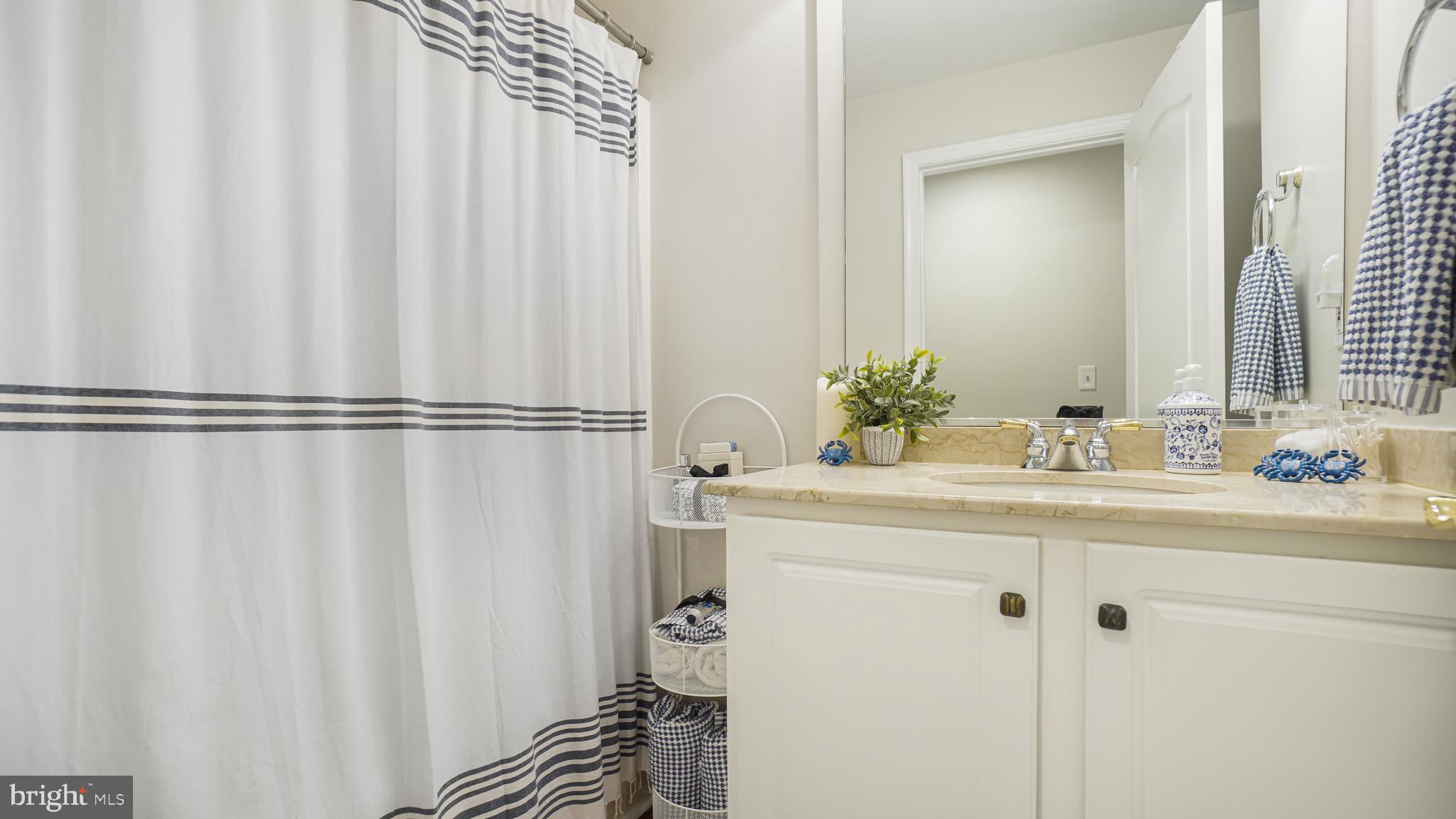 CHESAPEAKE HARBOUR - Residential