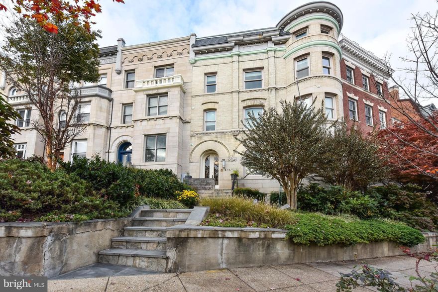 *Tax records show 1801 Phelps Place, NW*. Elegant 4-story, recently remodeled rowhouse perched on one of Kalorama's highest sites with panoramic views to Virginia. Features include large foyer, LR, dining room, gourmet kitchen opening to family/dining area, top floor turreted office loft w/ 20' ceilings, MBR suite w/ dressing area, several ideal office spaces, and roof deck. 1-car attached garage.