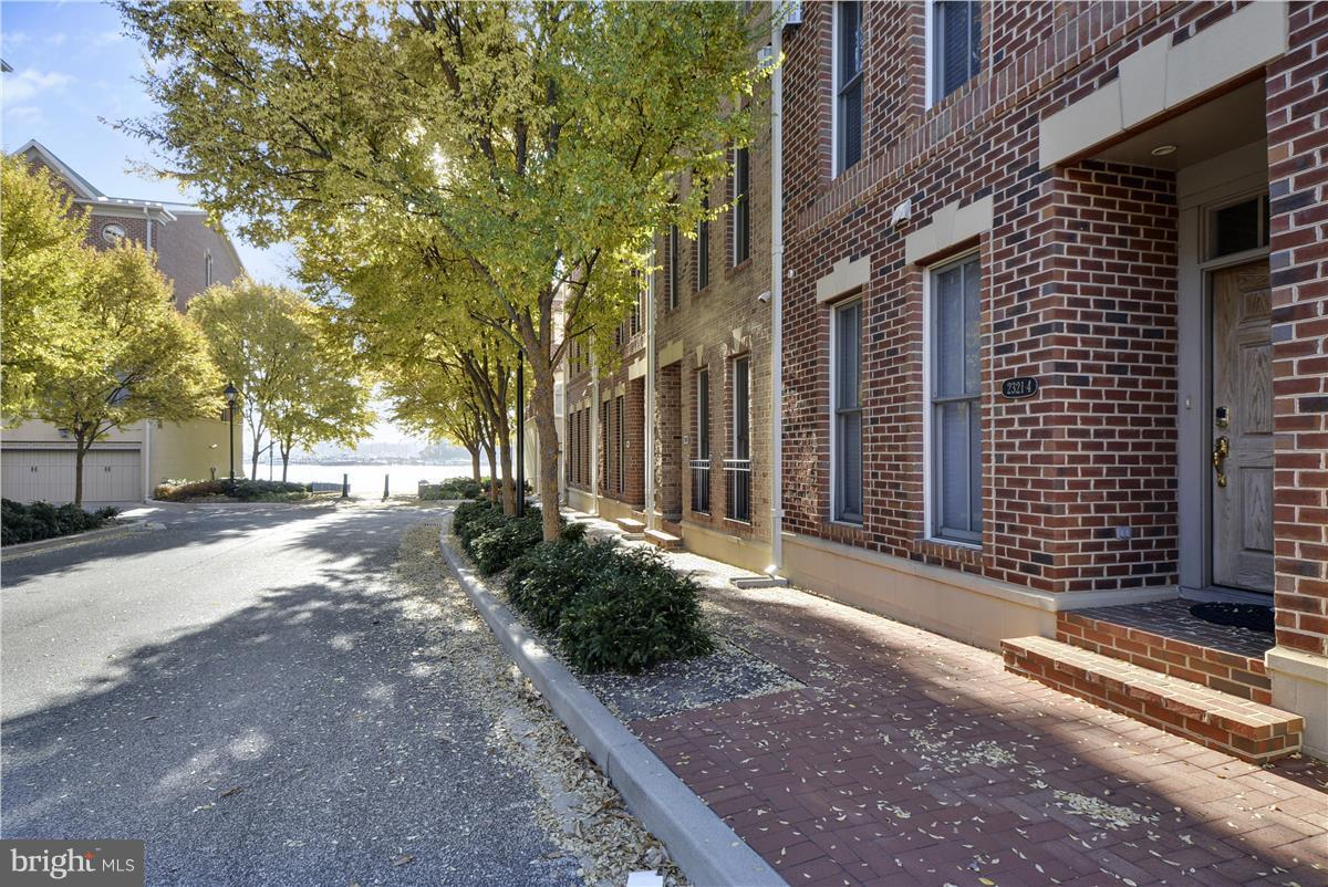 NORTH SHORE - Residential