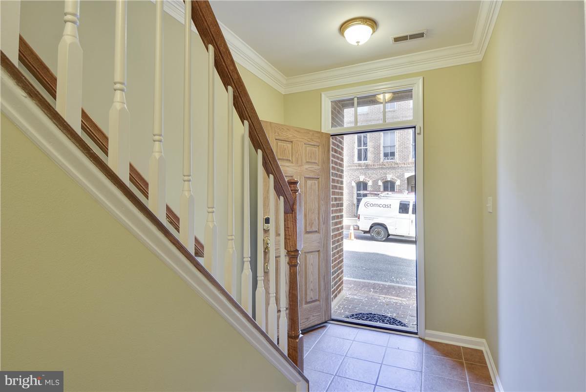 NORTH SHORE - Residential