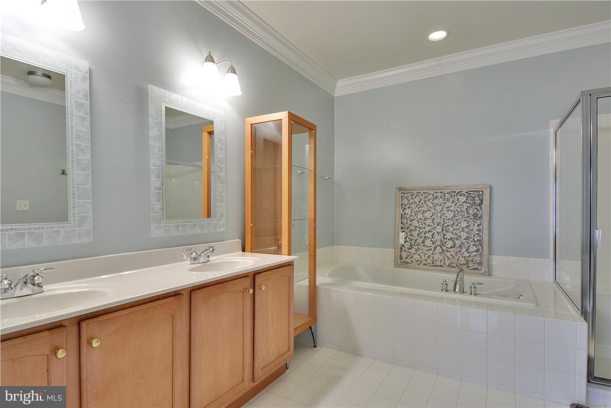 NORTH SHORE - Residential