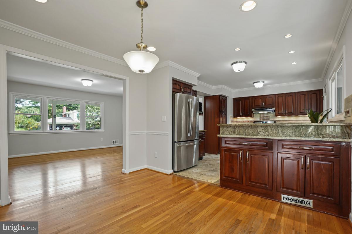 ROCK CREEK MANOR - Residential