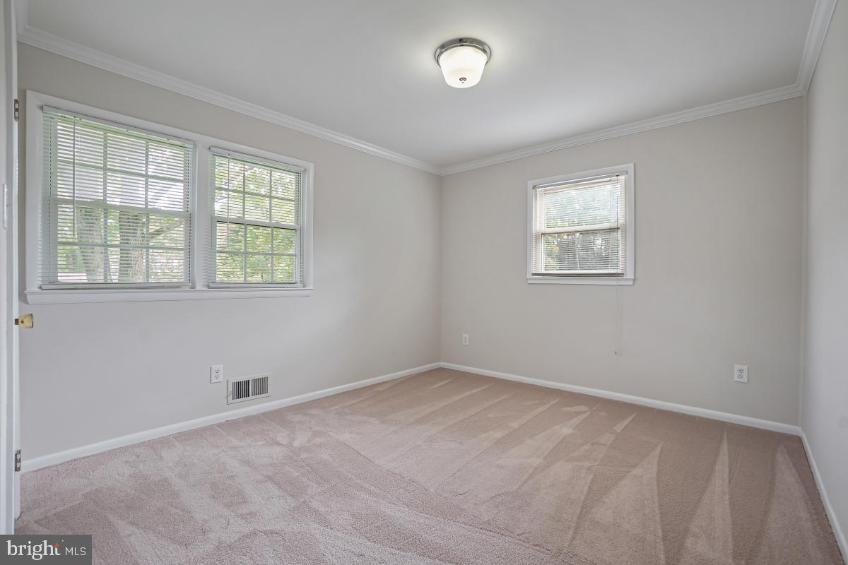 ROCK CREEK MANOR - Residential