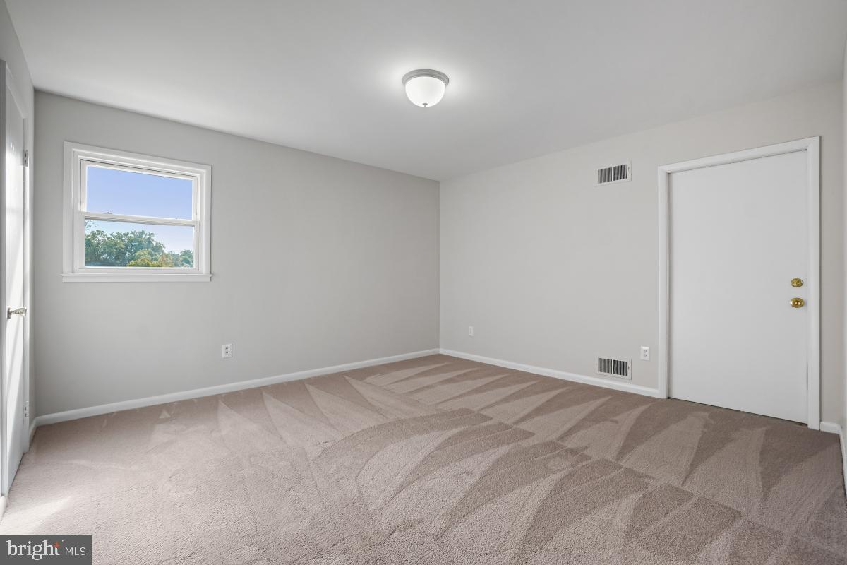 ROCK CREEK MANOR - Residential