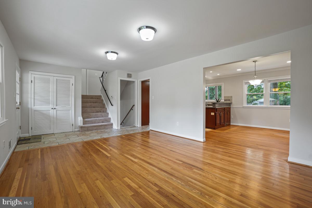 ROCK CREEK MANOR - Residential