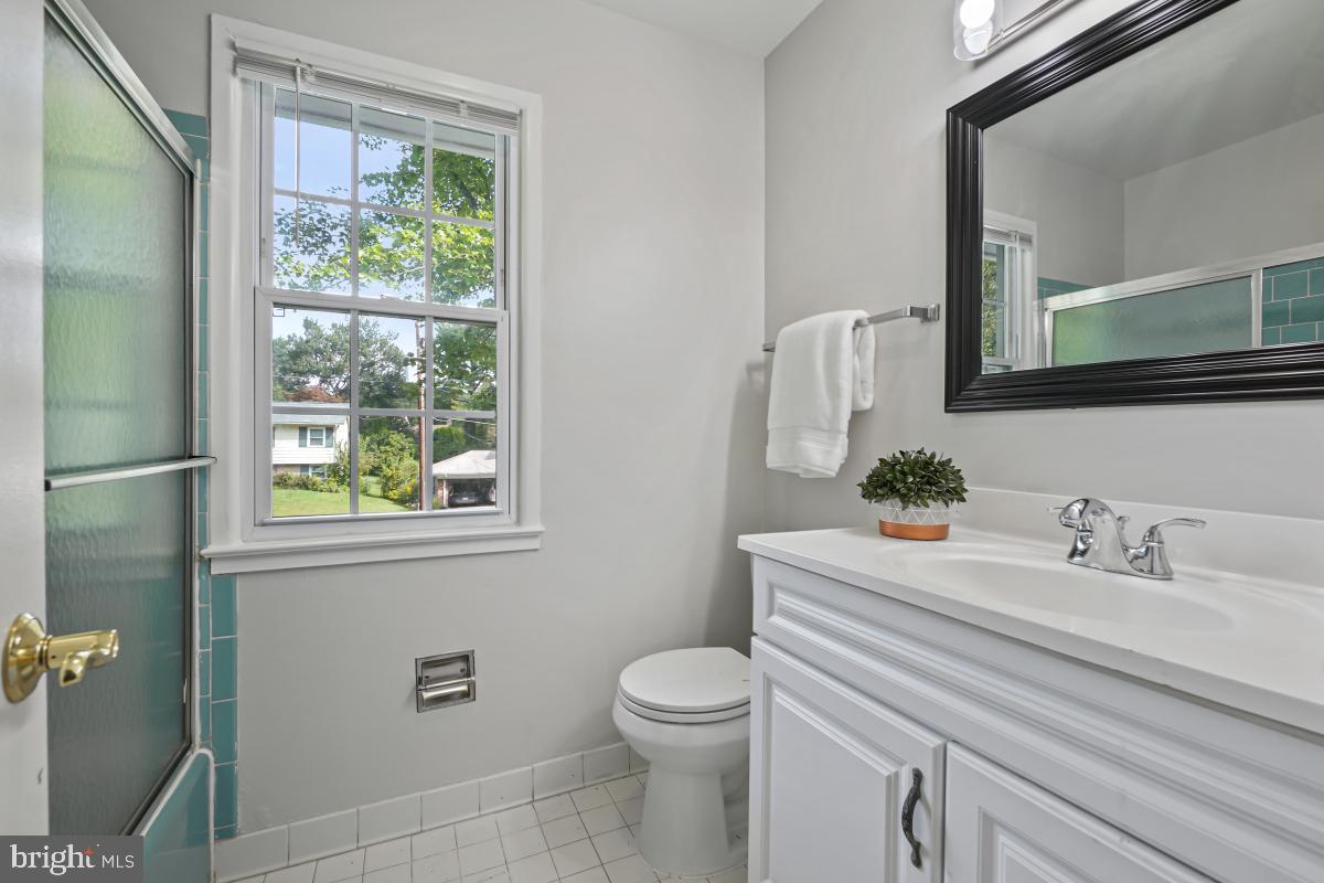 ROCK CREEK MANOR - Residential