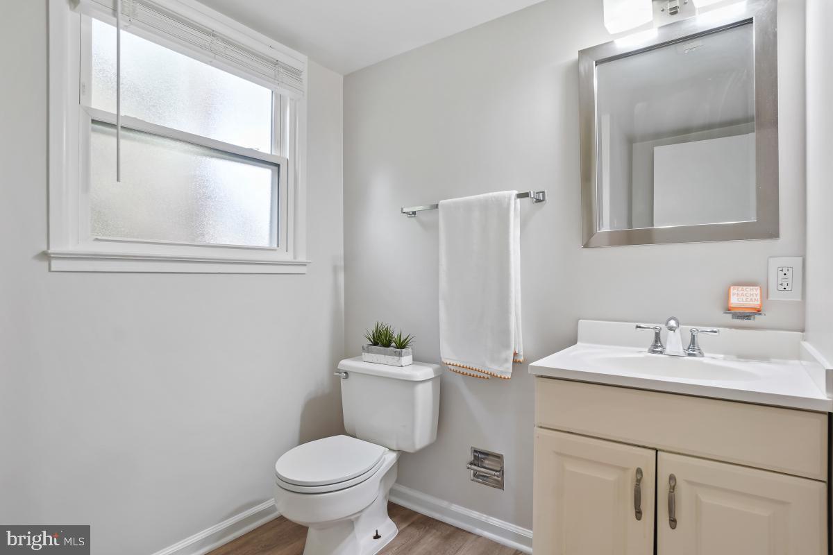 ROCK CREEK MANOR - Residential