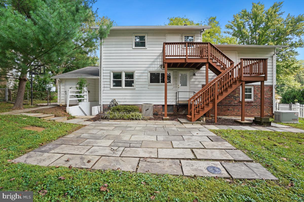 ROCK CREEK MANOR - Residential