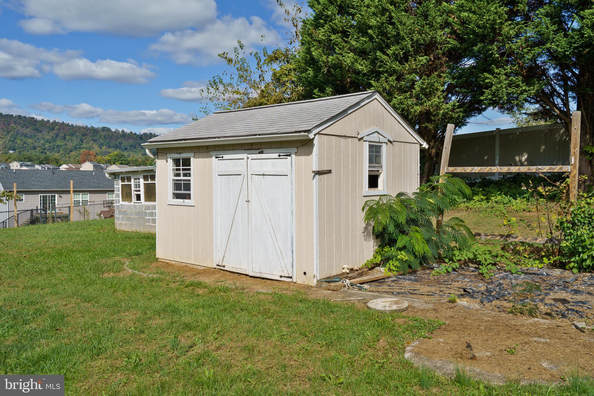 MARTINSBURG - Residential