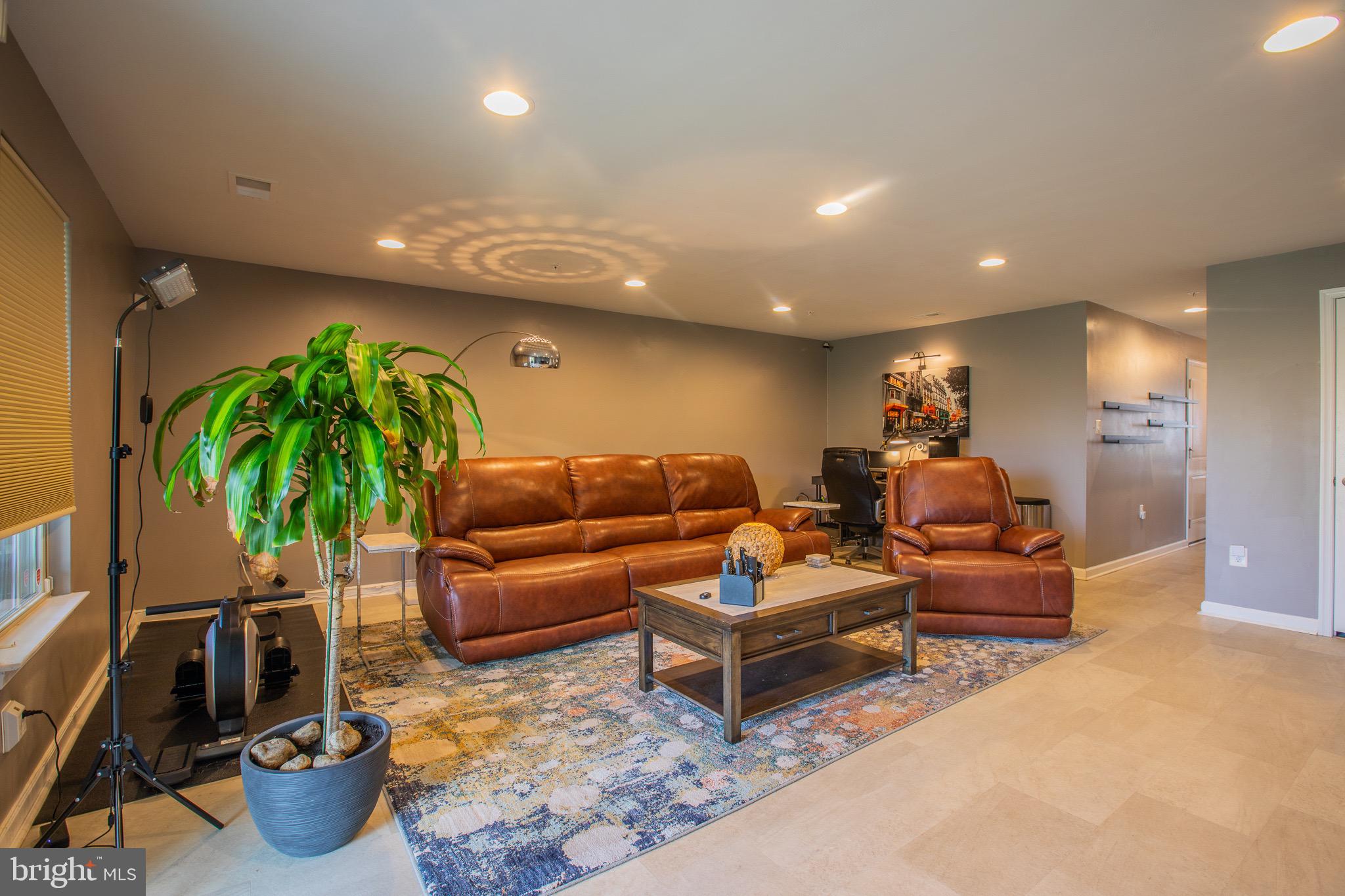 HANOVER - Residential Lease