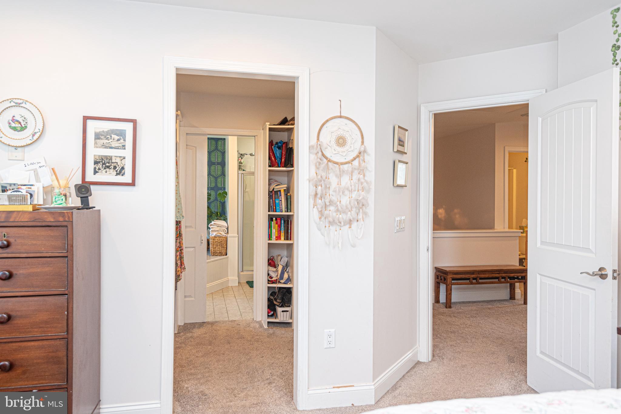 HENRYS MILL - Residential