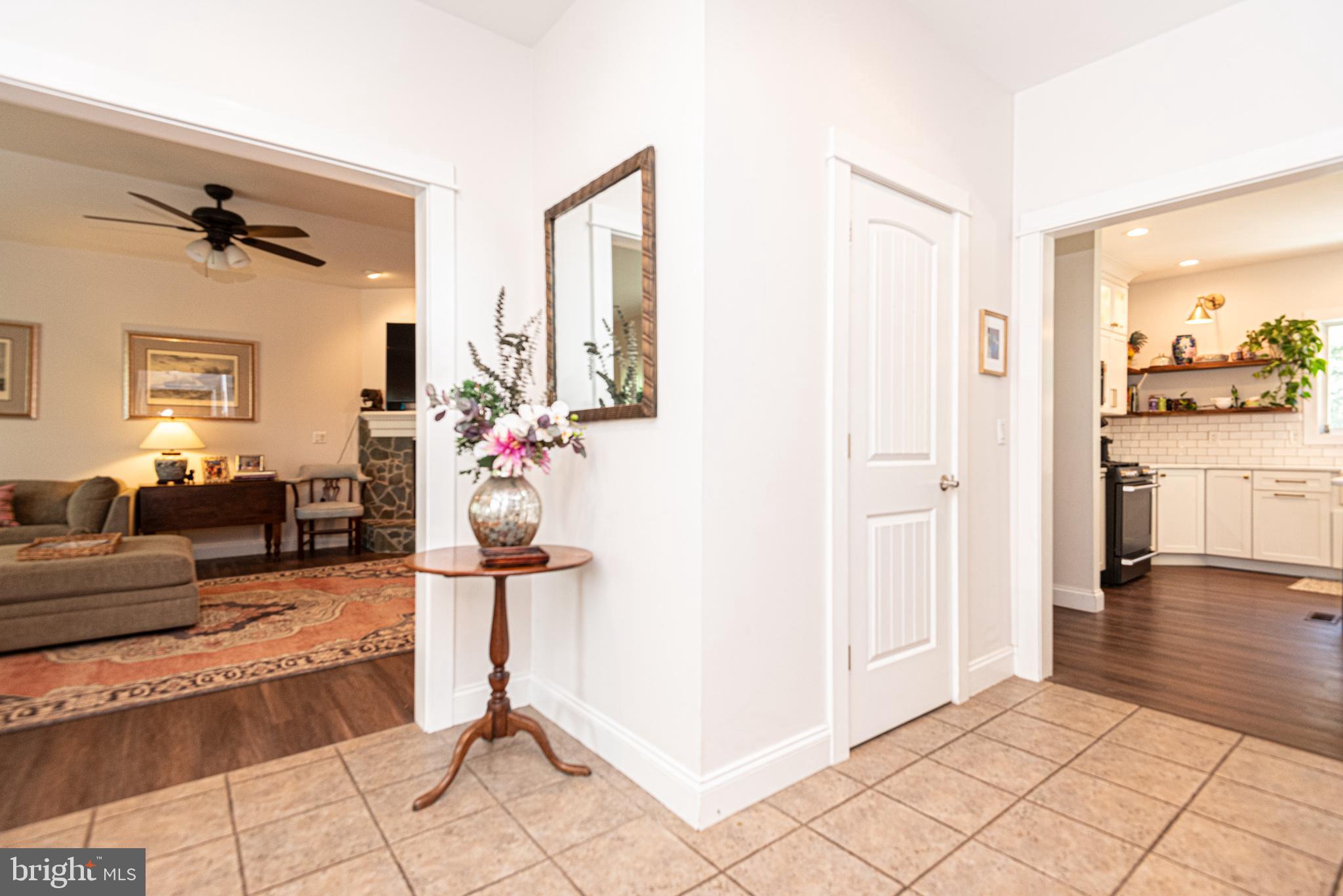 HENRYS MILL - Residential