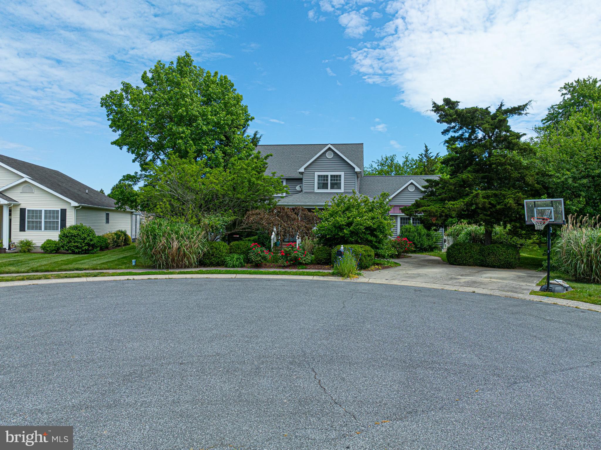 HENRYS MILL - Residential