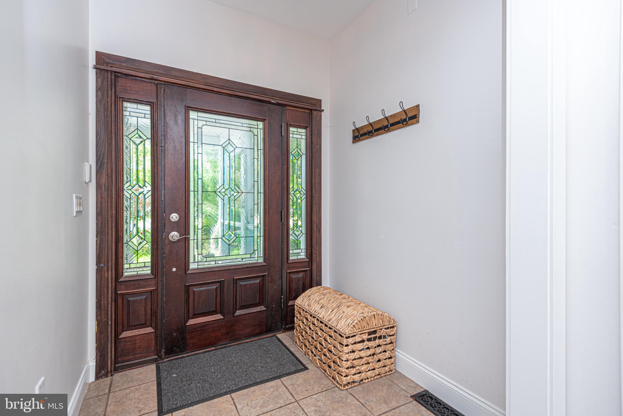 HENRYS MILL - Residential