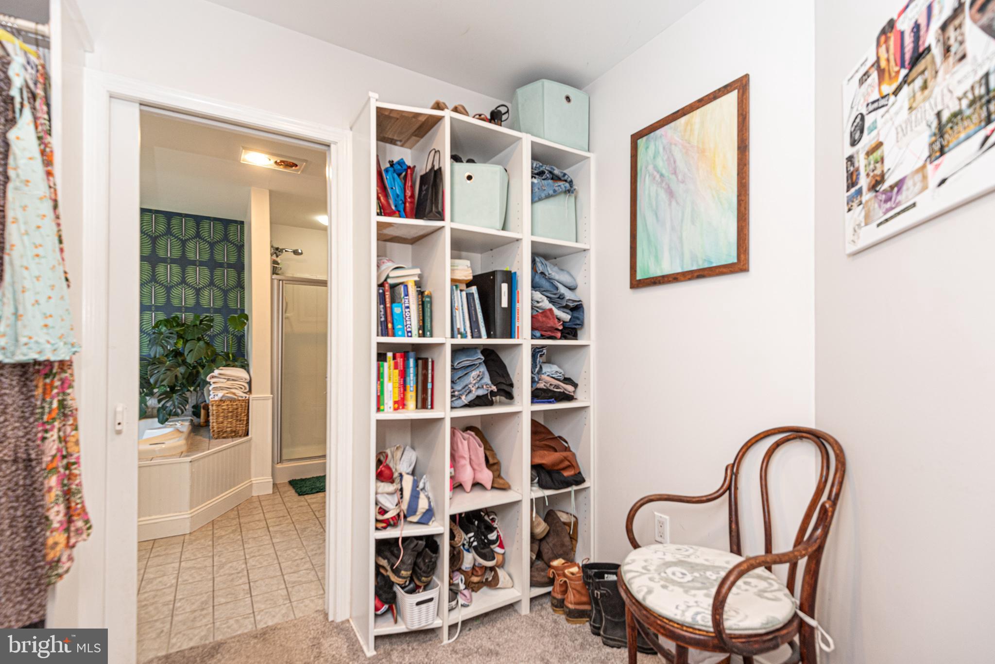 HENRYS MILL - Residential