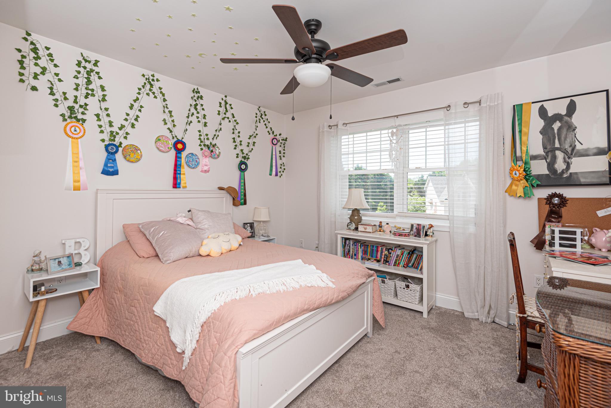 HENRYS MILL - Residential