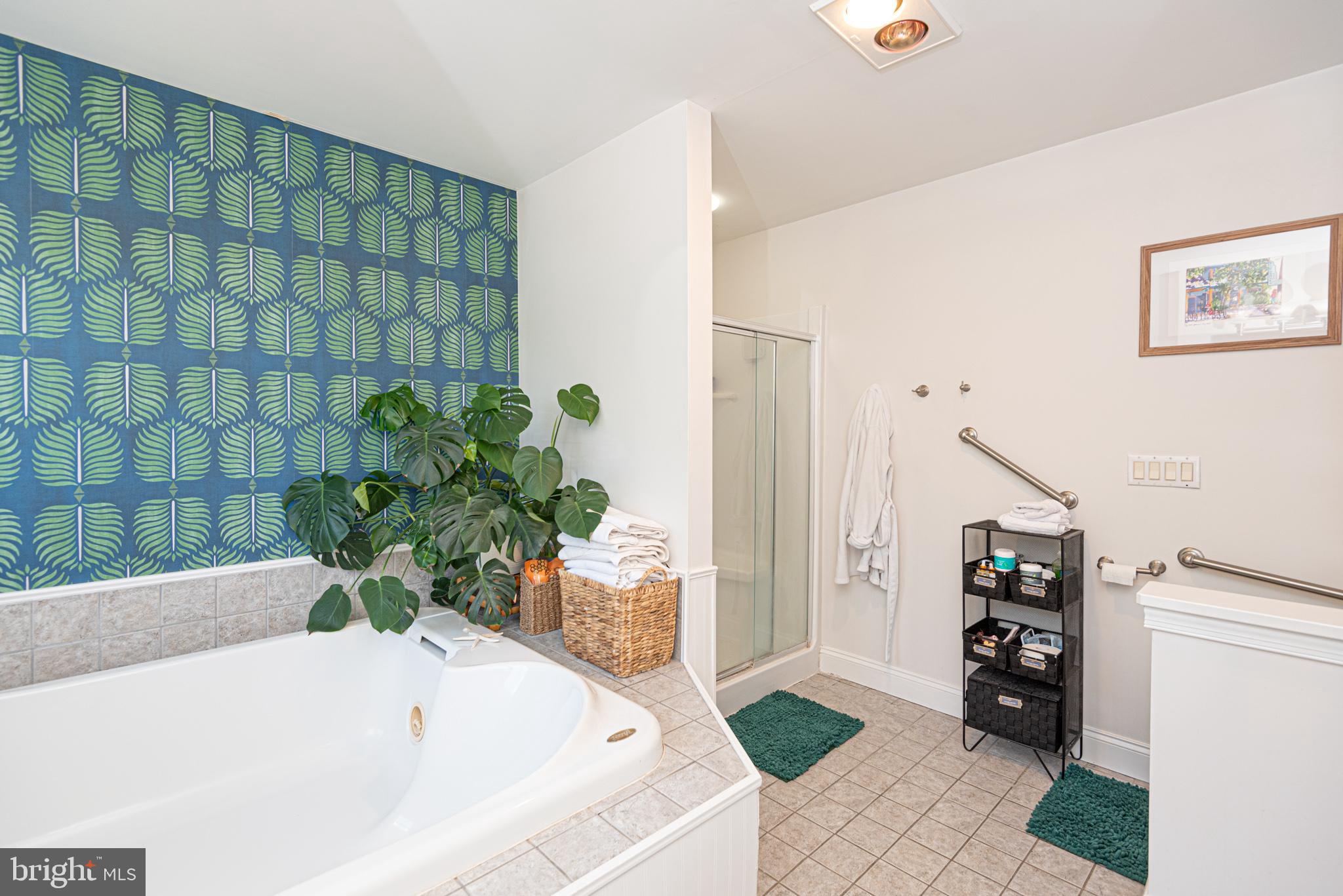 HENRYS MILL - Residential