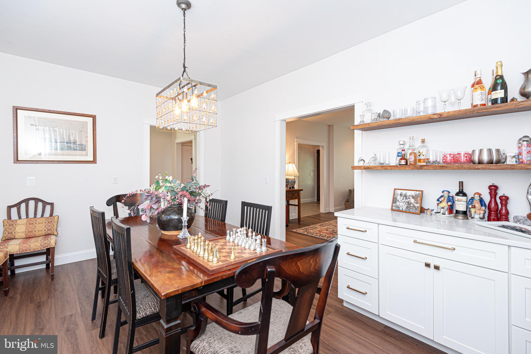 HENRYS MILL - Residential