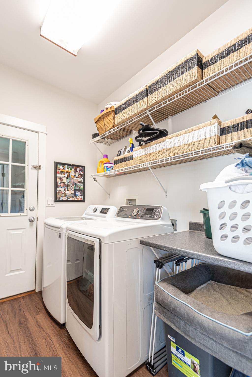 HENRYS MILL - Residential