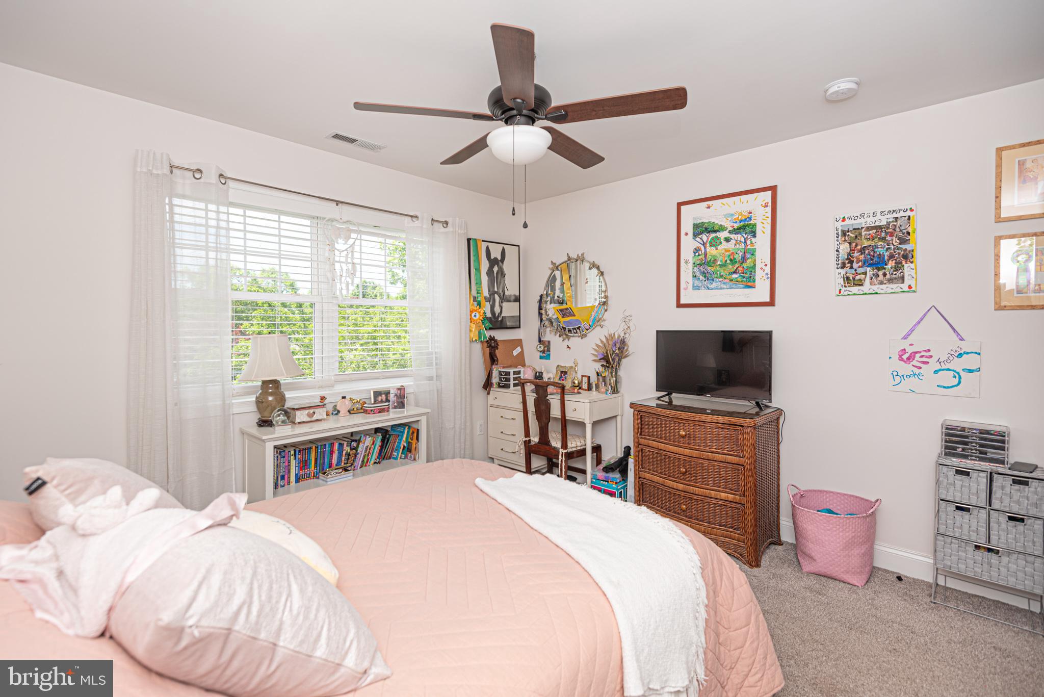 HENRYS MILL - Residential