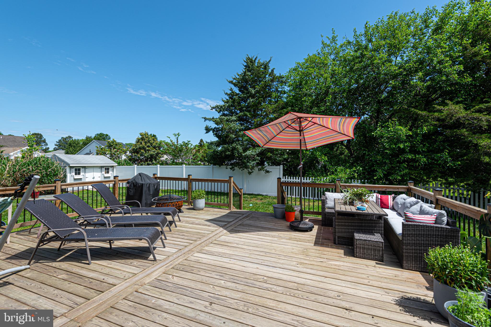 HENRYS MILL - Residential