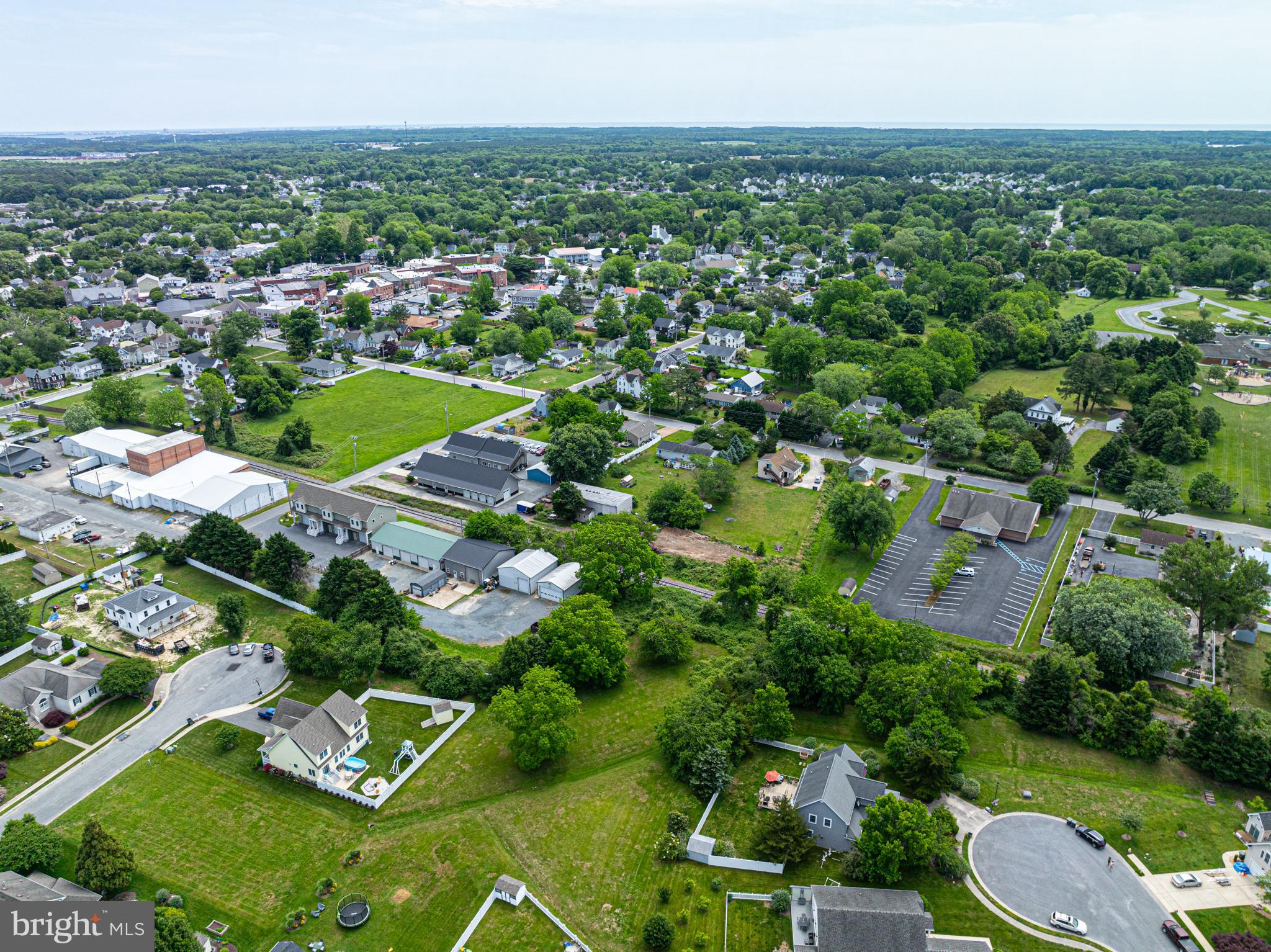 HENRYS MILL - Residential