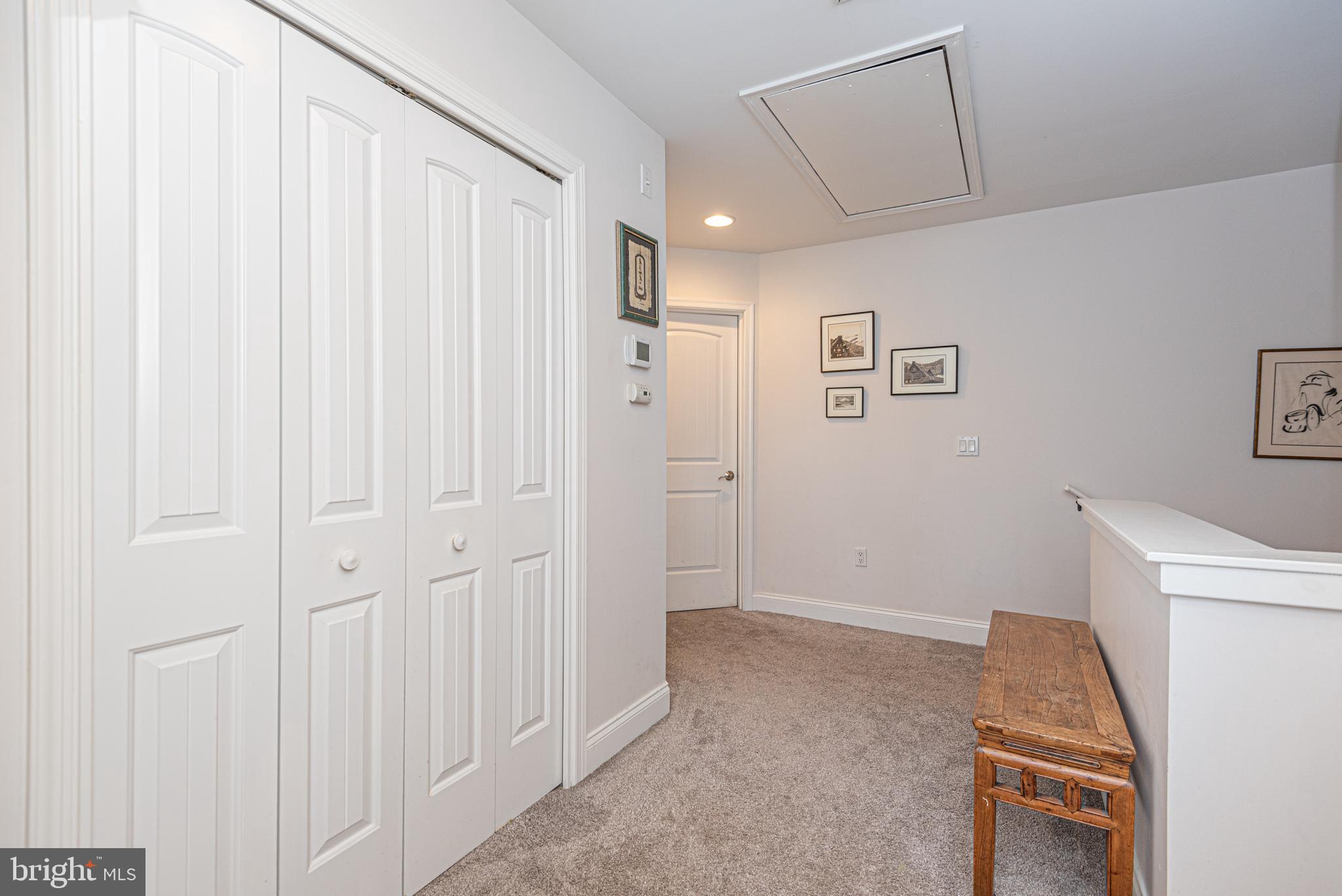 HENRYS MILL - Residential