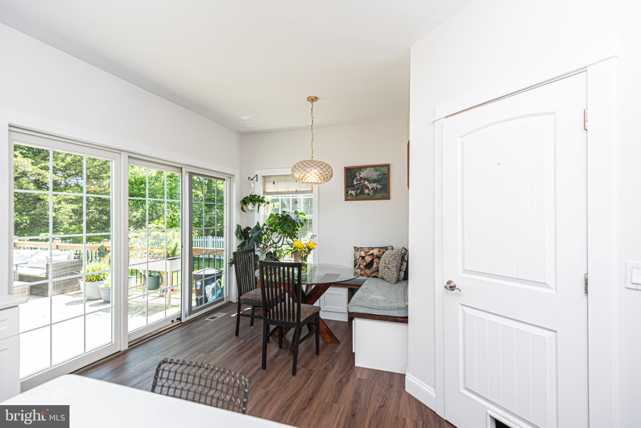 HENRYS MILL - Residential