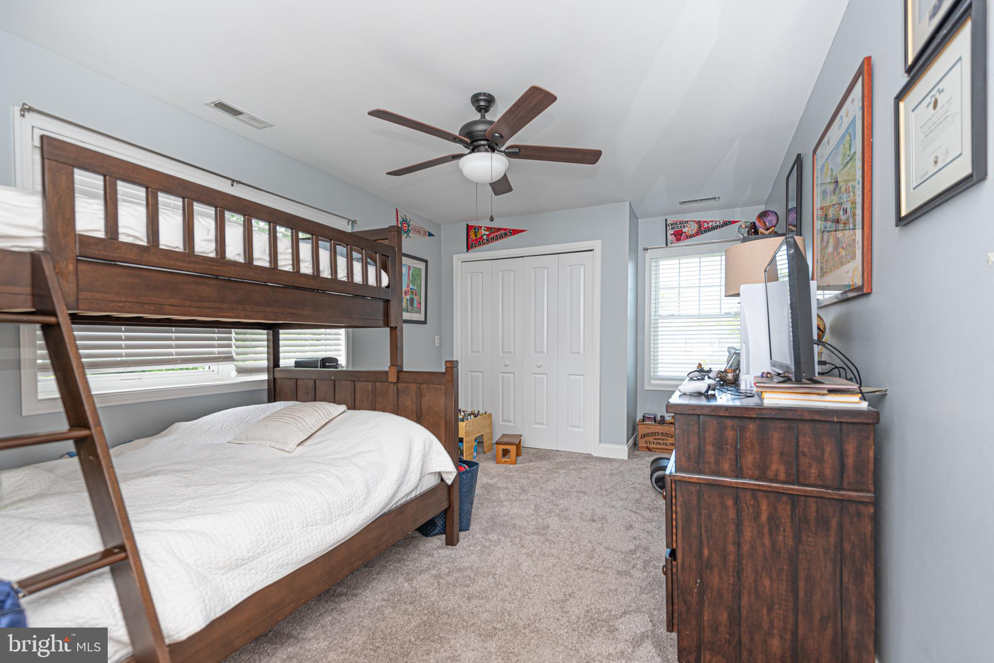 HENRYS MILL - Residential