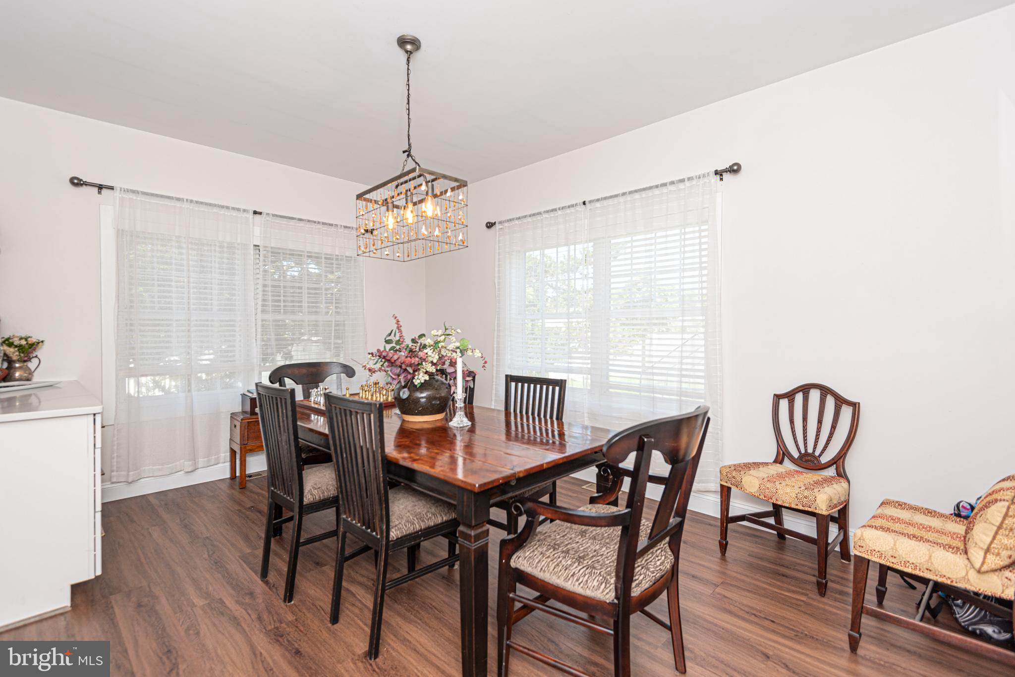 HENRYS MILL - Residential