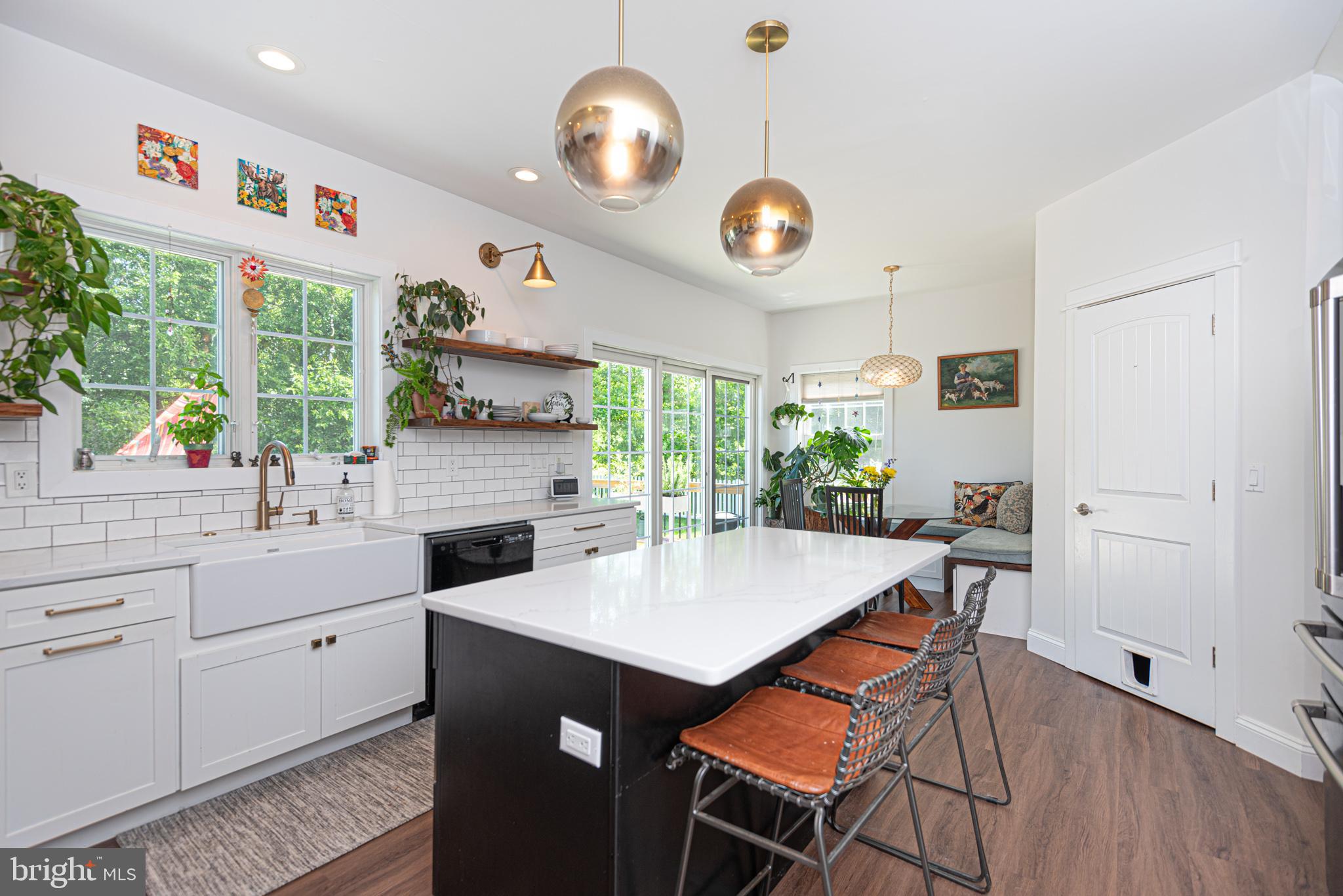 HENRYS MILL - Residential