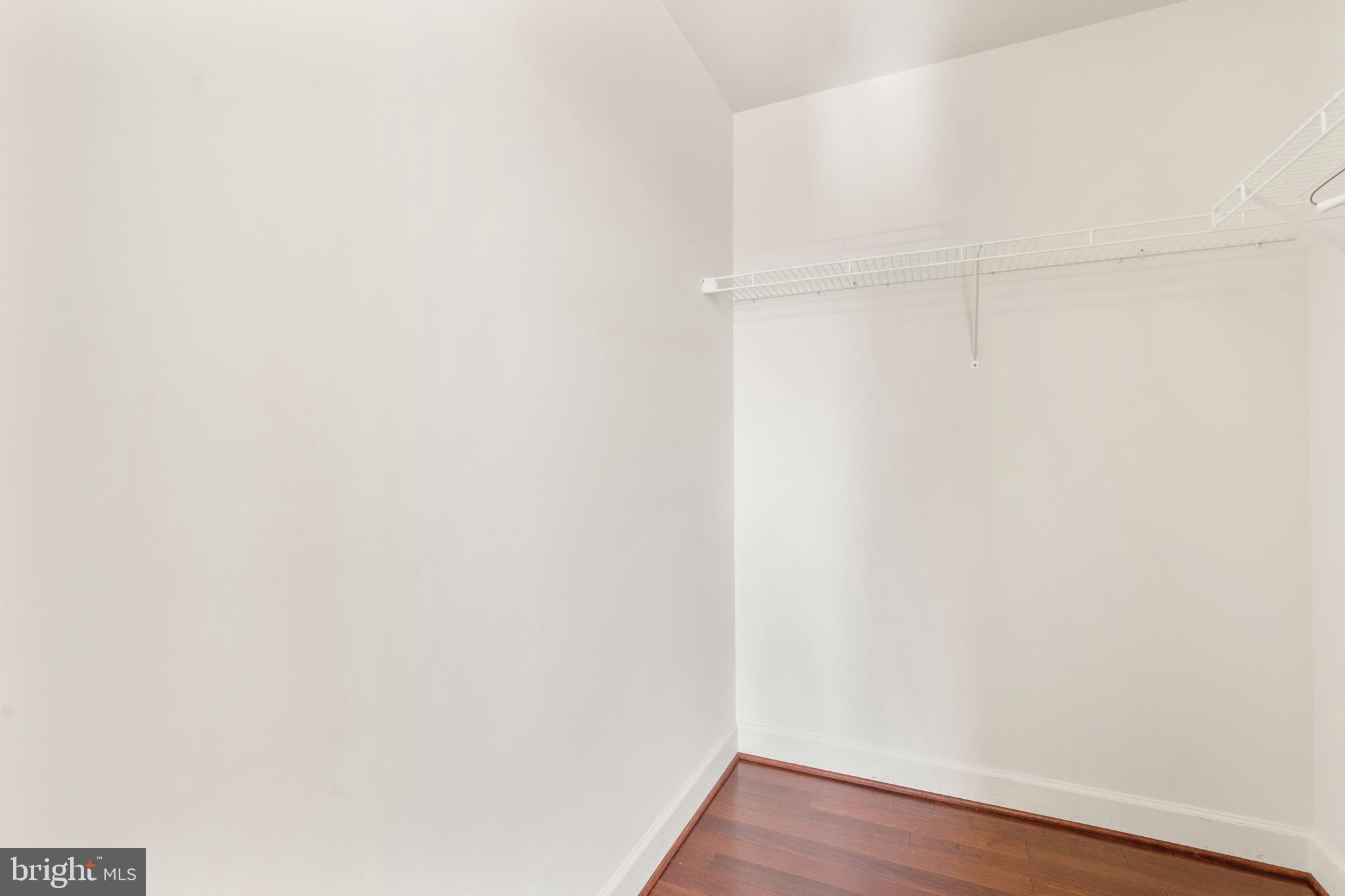 CRYSTAL CITY - Residential