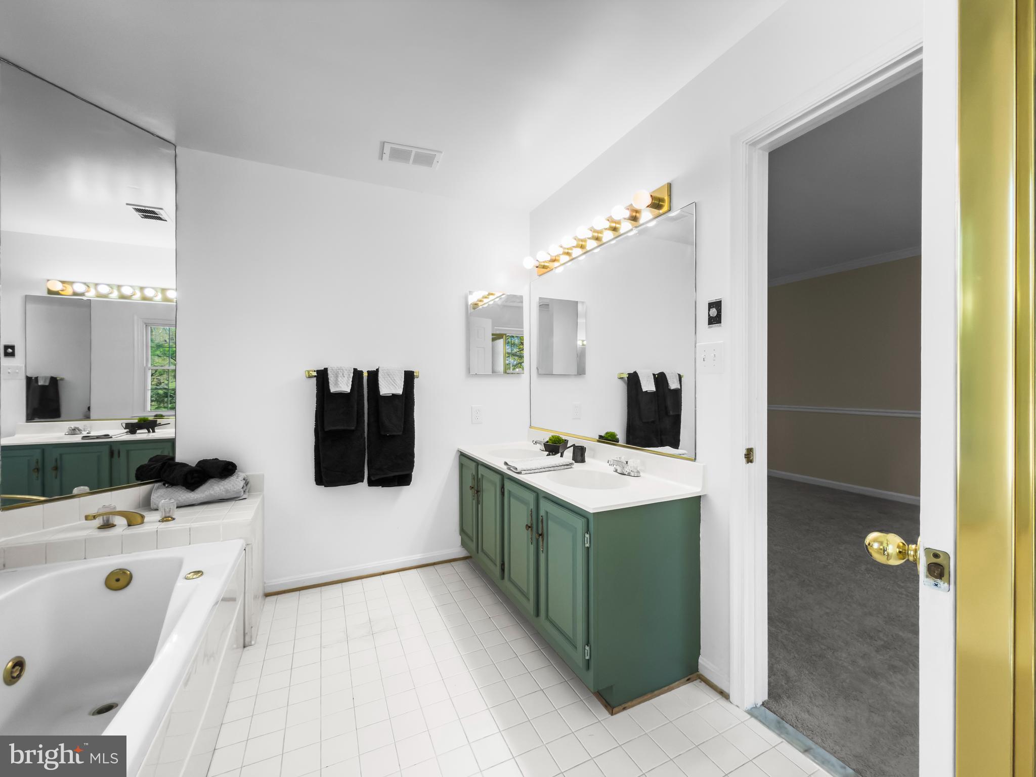 FERNSHIRE FARMS - Residential