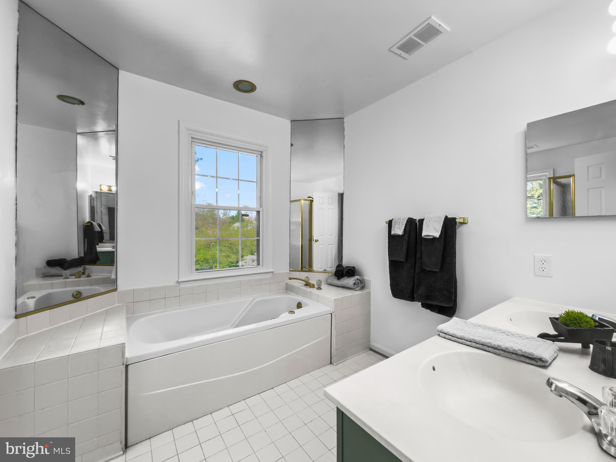 FERNSHIRE FARMS - Residential