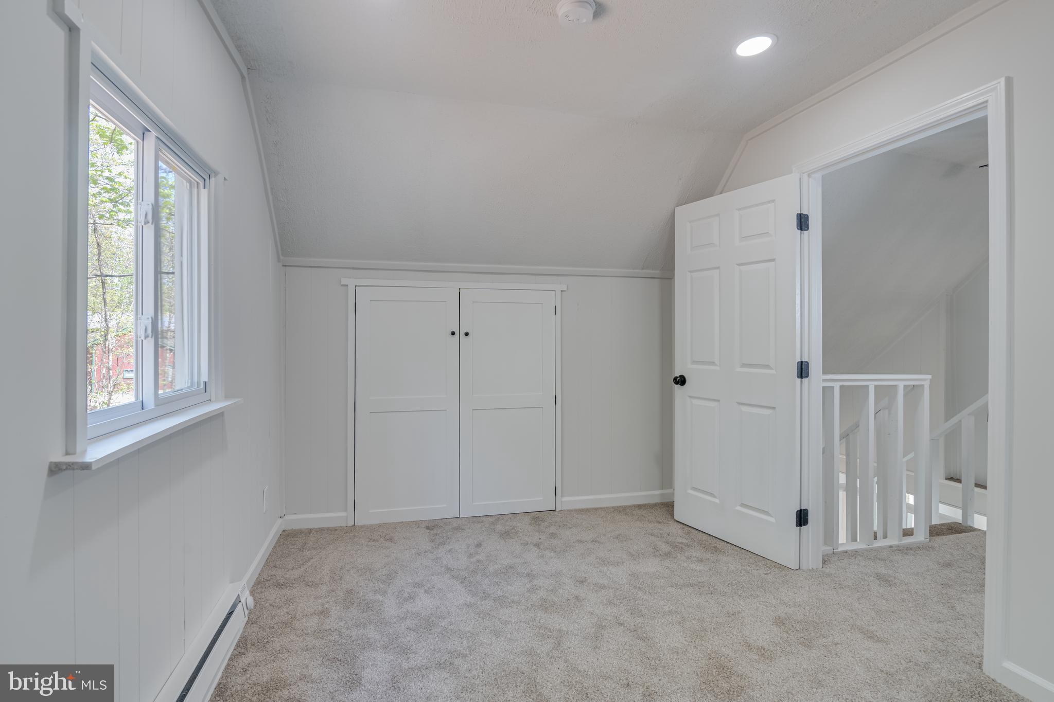 MOUNTAIN LICK RUN - Residential