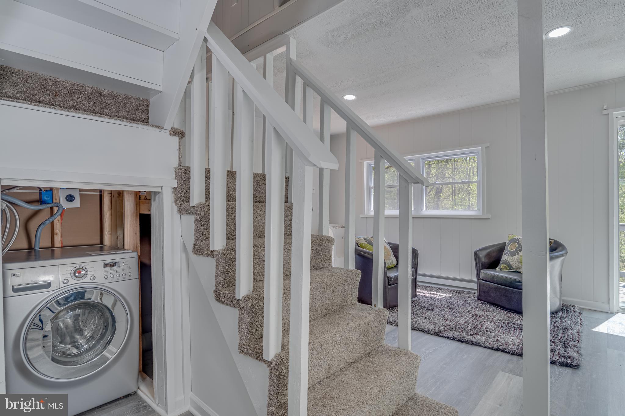 MOUNTAIN LICK RUN - Residential