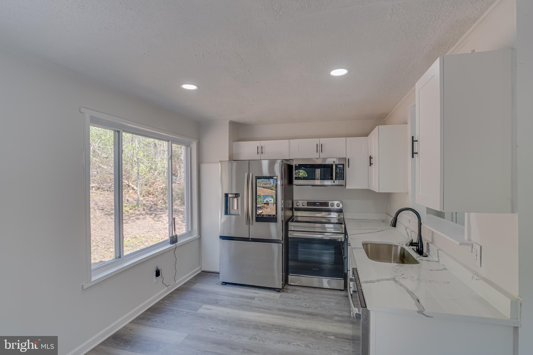 MOUNTAIN LICK RUN - Residential